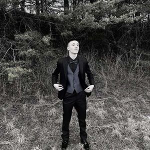 Meet your Posher, Ethan